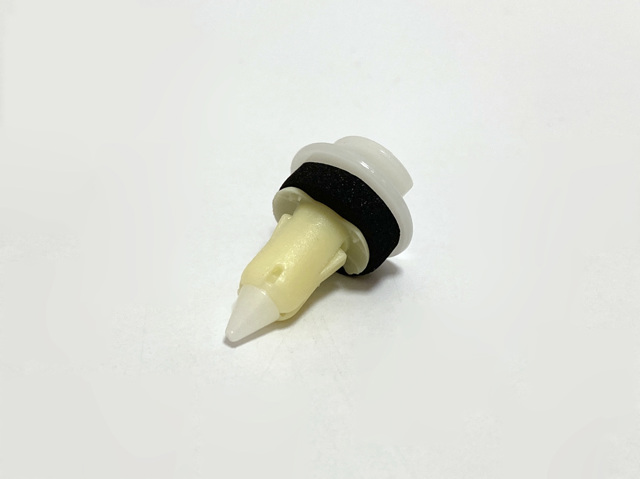 Пістон (кліп) кріплення обшивки дверей MAK 15744 ціна, від 0.66 USD