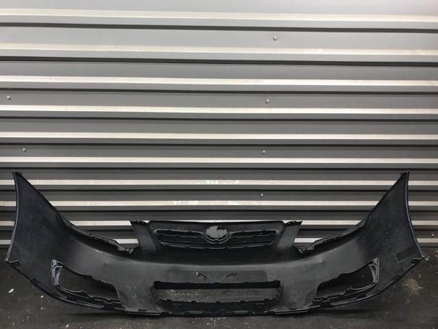Передній бампер 5211902510 Toyota