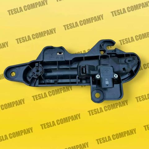 Купити 152811500D Tesla Motors Ручка дверей правих, зовнішня, перед/зад