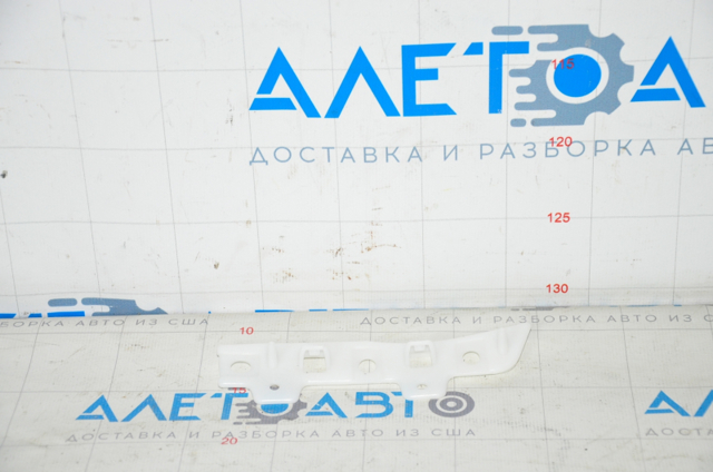 Купити FP2817931 FPS Кронштейн бампера переднього, лівий