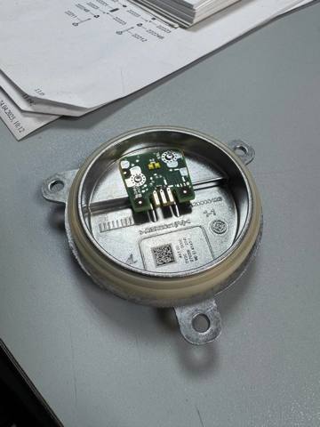 Купити 1420000424 BMW 