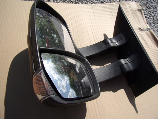 Ліве бокове дзеркало 5802029799 Iveco