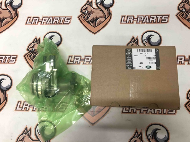 Помпа LR121418 Land Rover