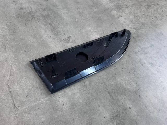  Land Rover LR066243