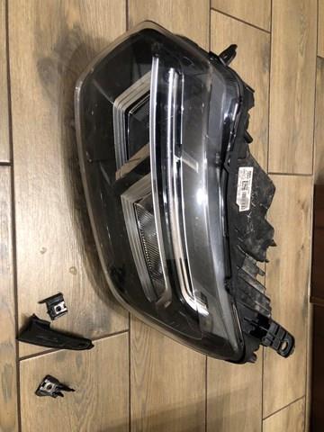 Фари Renault (RVI) 260605549R ціна, від 349.28 USD