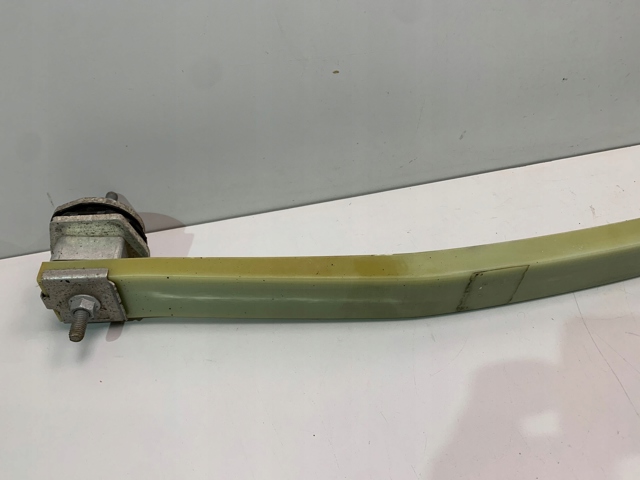 Купити 32283981 Volvo Ресори задні (пружини задньої підвіски)