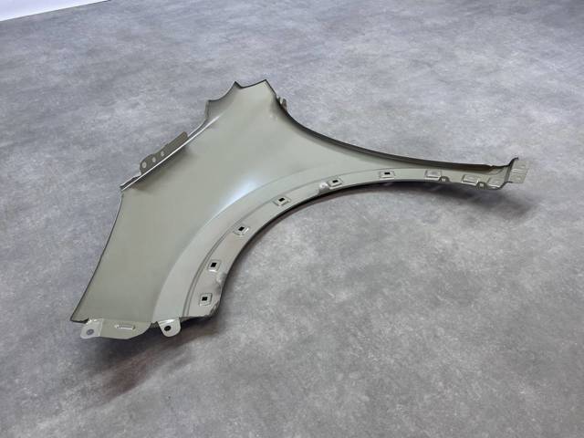 Крило переднє праве 4max 6504041618316P ціна, від 186.11 USD