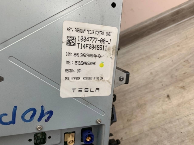  Tesla 100477700J ціна, від 267.15 USD