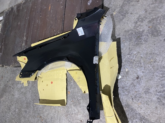 Крило переднє праве Signeda PVW10054R ціна, від 52.44 USD