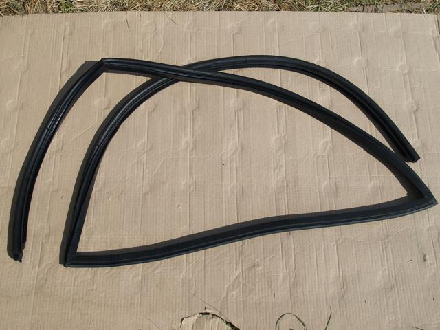 Купити LR077683 Land Rover 