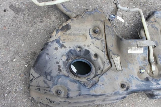  Mercedes A2114704601