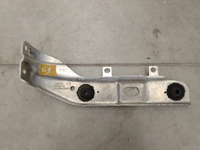 Купити 7357222 BMW Кронштейн радіатора нижній