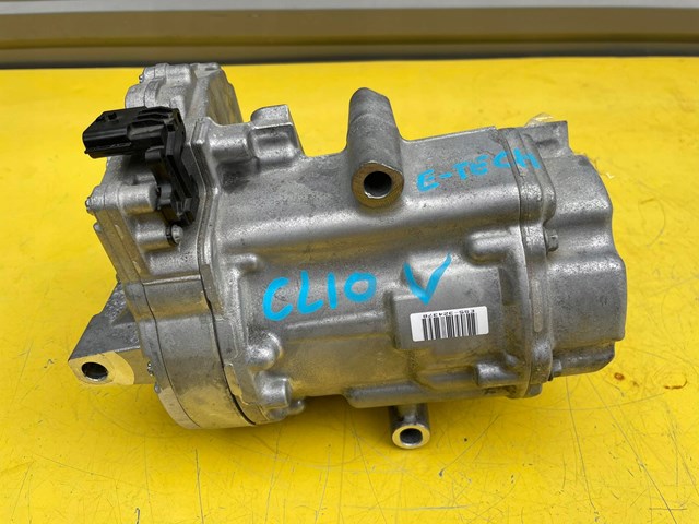 Купити 926008231R Renault (RVI) Компресор кліматичної установки
