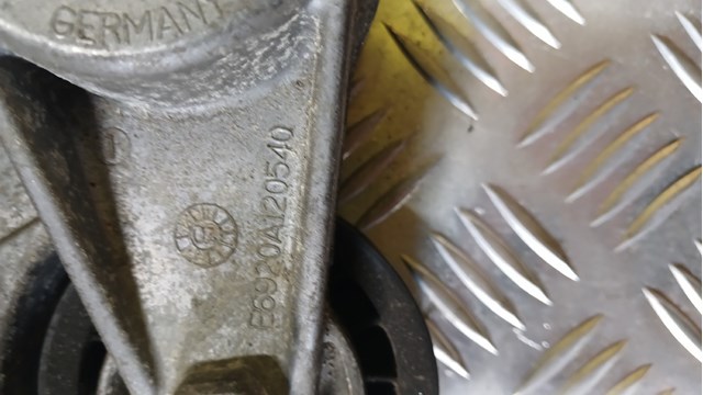  VAG 6920A110540 ціна, від 12.78 USD