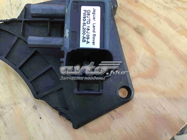  Land Rover LR122713 ціна, від 48.53 USD