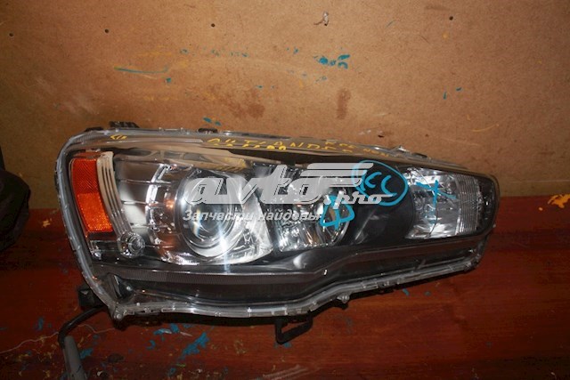Купити 8301C348 Mitsubishi Права блок фара