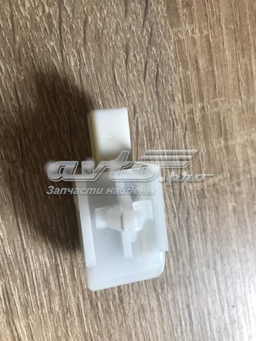  Mazda KD4767UZ5A ціна, від 3.22 USD