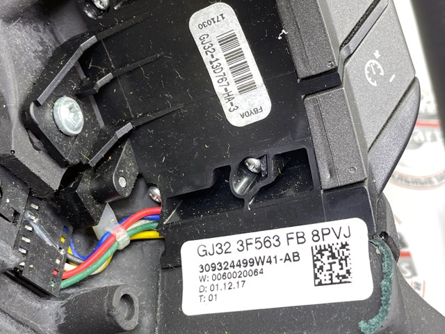  GJ323F563FB8PVJ Land Rover