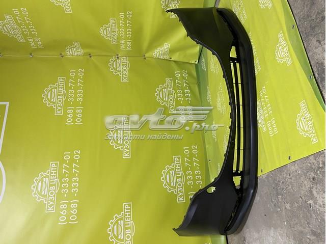 Бампер передній Mazda GSH750031BB