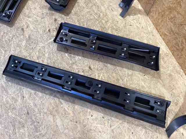 Купити LR087419 Land Rover Молдинг передньої правої двері