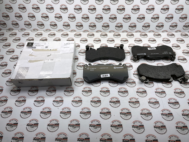 Передні тормозні колодки A0004207205 Mercedes