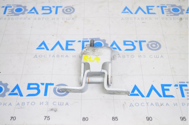 Петля задніх дверей, лівих Mazda KB7W73210