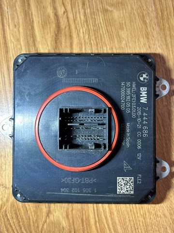 7444686 BMW 