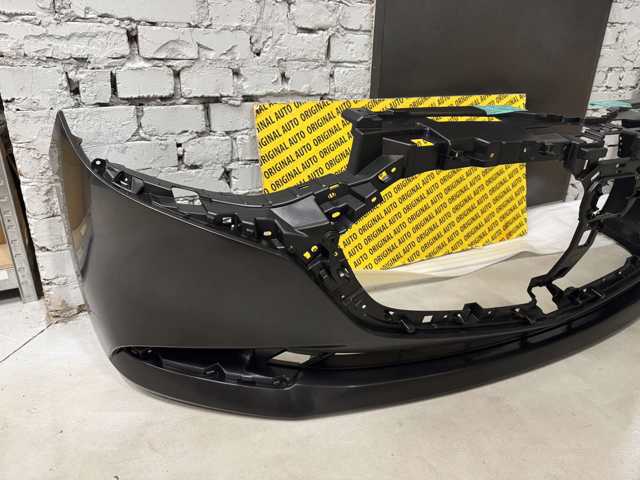 Купити BCKA50031EBB Mazda Буфер (бампер) передній