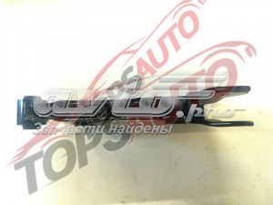 Важіль задньої підвіски нижній, правий Nissan/Infiniti 551A05NA0A