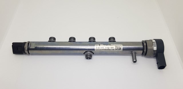 Купити A6540700195 Mercedes Розподільник палива