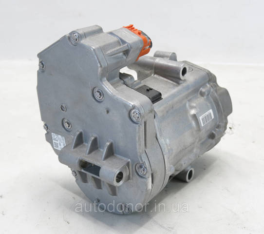 Компресор кондиціонера 926005MP0A Nissan/Infiniti