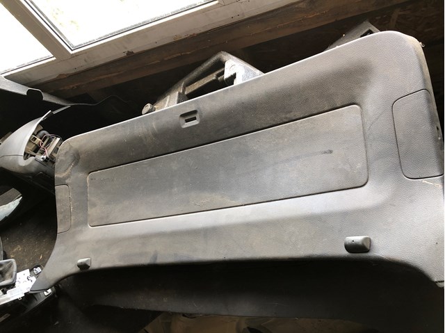 Обшивка кришки багажника VAG 5N0867601 ціна, від 11.36 USD
