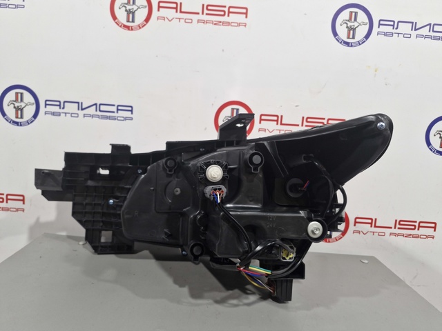 Купити TM52510K0 Mazda Права блок фара