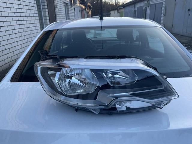 Купити 9817296980 Peugeot/Citroen Права блок фара