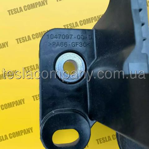  Tesla 104709700D ціна, від 12.54 USD