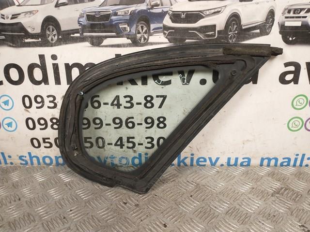 Скло-кватирка двері, задній, лівою 65222AE010NB Subaru