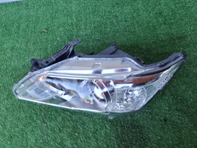 Фари Toyota 8117033841 ціна, від 115.10 USD