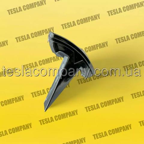 Емблема на решітку радіатора Tesla 104788400D ціна, від 40.81 USD