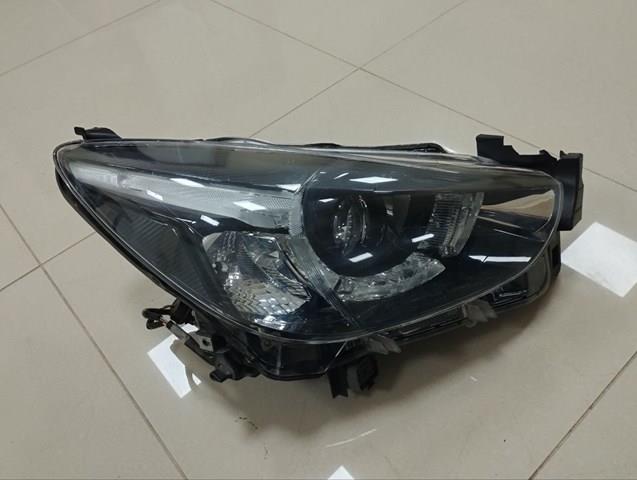 D09K51030 Mazda Основна фара - вставка