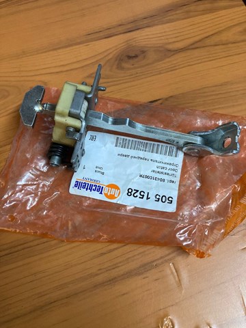 Купити 5051528 Autotechteile Обмежувач відкриття дверей, передній