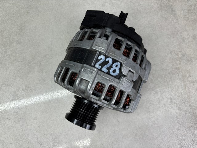 Генератор 231007518R Renault (RVI)