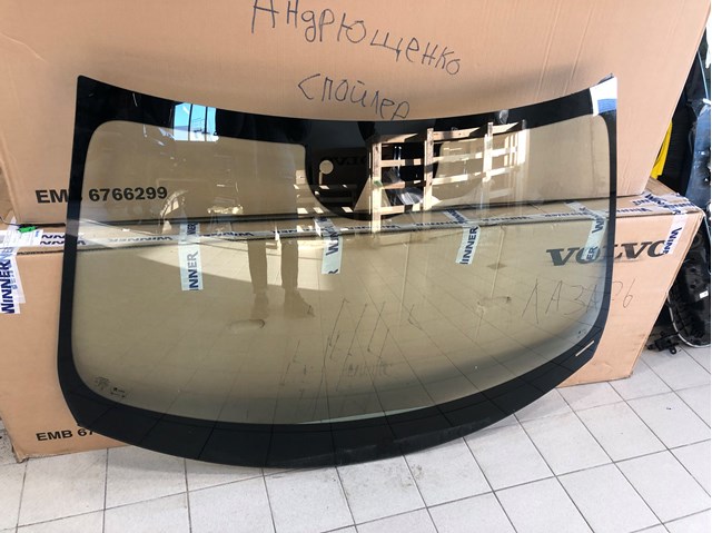 32368943 Volvo Автомобільне скло