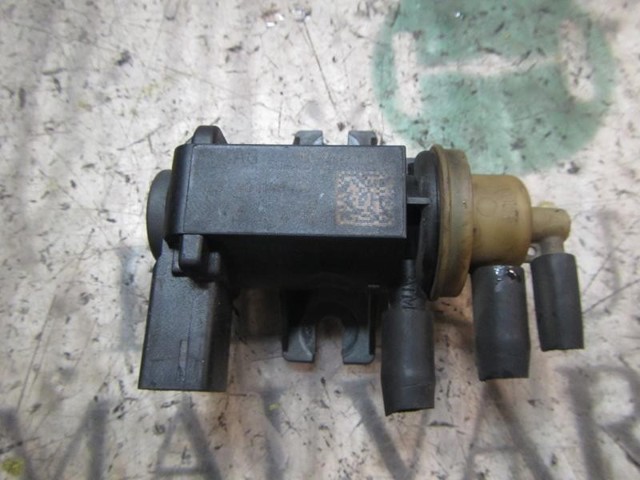  4011464A VAG