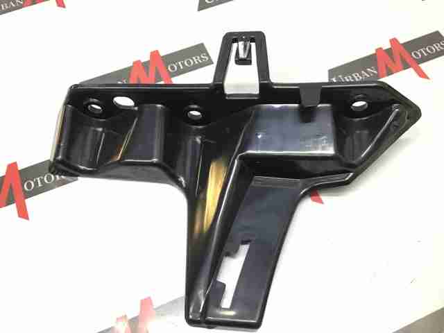 Кронштейн бампера переднього LR093501 Land Rover