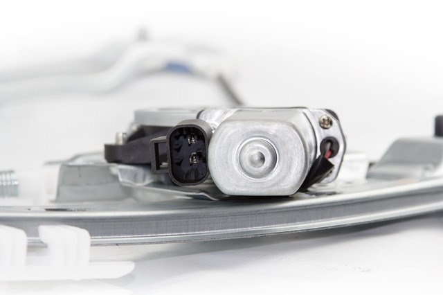1067001503 Geely Підйомник механічний вітрового скла