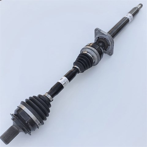 Піввісь права VKJC8995 SKF