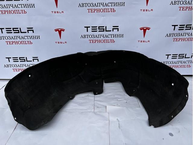 108158300B Tesla Підкрилок заднього крила, лівий