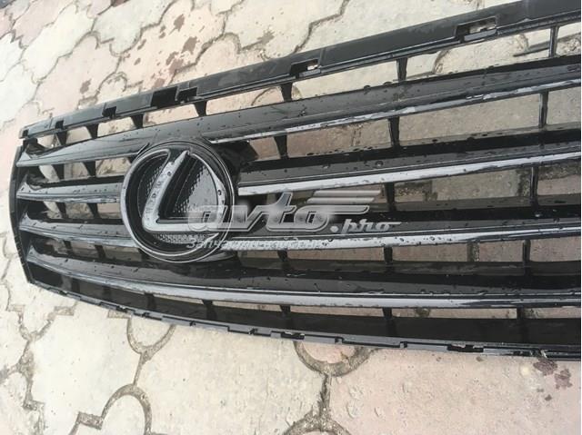 Решітка радіатора 5310160521 Toyota