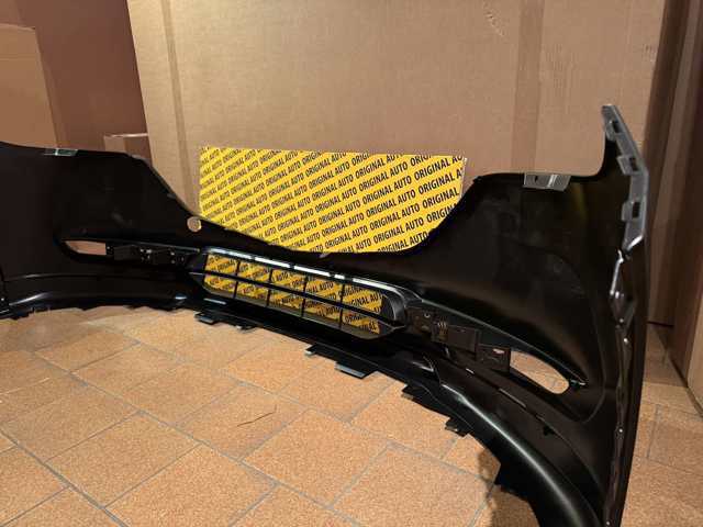 Бампер на авто Mazda KTZA500318P ціна, від 189.82 USD