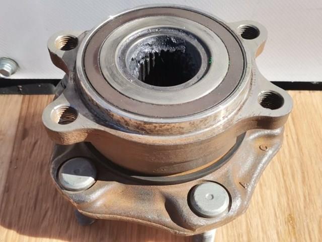 Передня маточина 402026RR0A Nissan/Infiniti